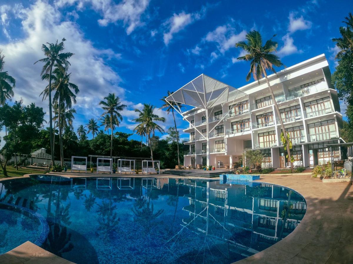 Elixir Cliff Beach Resort And Spa Varkala Exterior photo